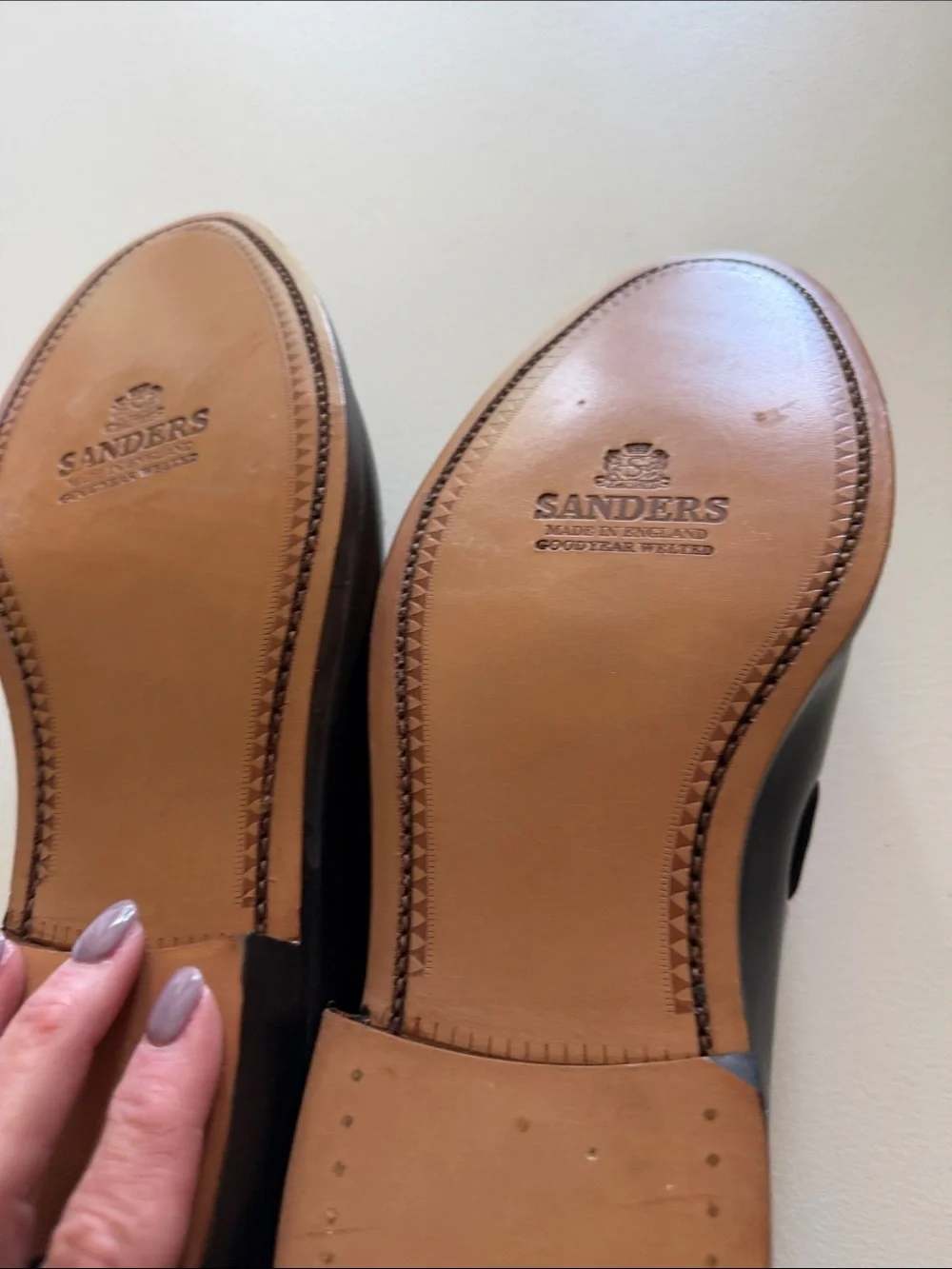 Todd Snyder X Sanders Black Tassel Leather Loafers Sz 9.5.  New. Box28